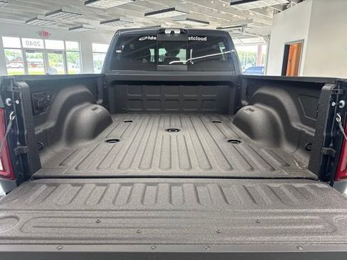 New 2026 RAM 3500 Big Horn AWD/4WD image 10