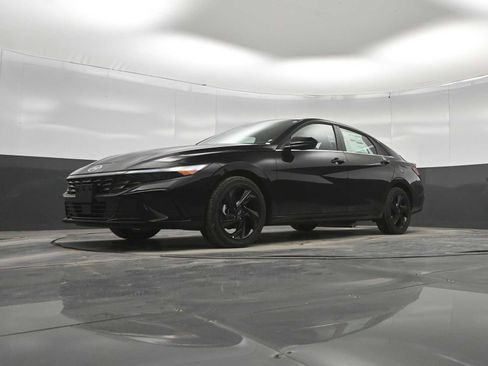 New 2026 Hyundai Elantra SEL Sport FWD image 35