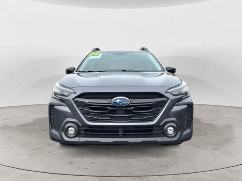 Used 2025 Subaru Outback Onyx Edition w/ Popular Package #2 AWD/4WD image 2