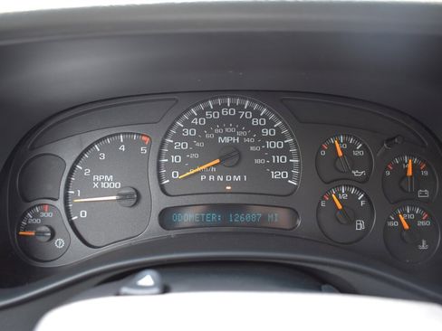 Used 2006 Chevrolet Silverado 2500 W/T AWD/4WD image 19