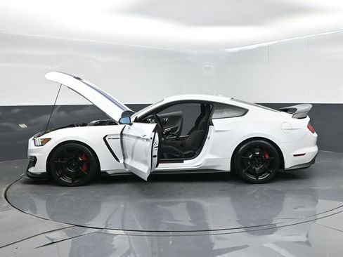 Used 2017 Ford Mustang Shelby GT350R w/ GT350R Equipment Group 920A image 68
