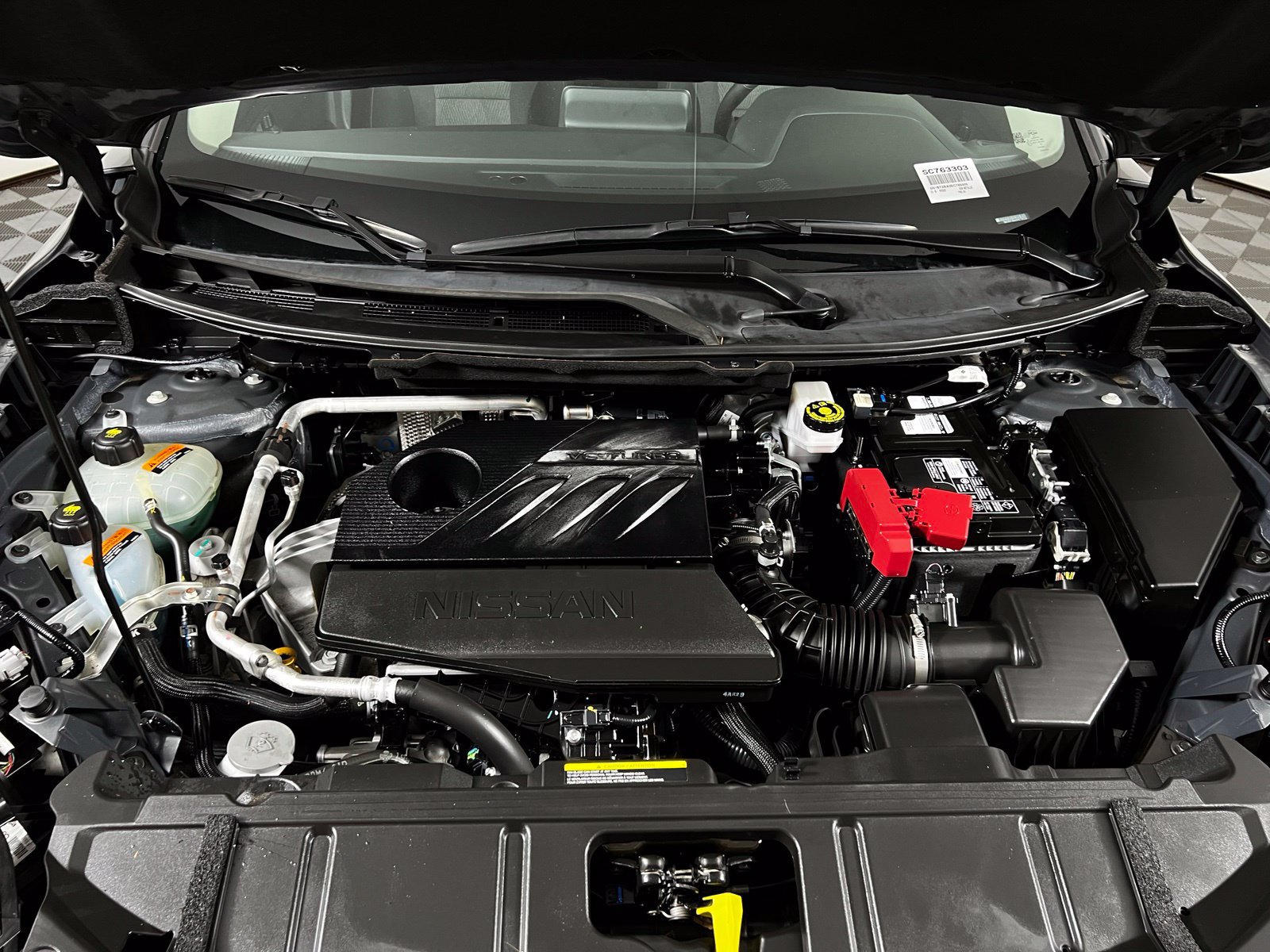Used 2025 Nissan Rogue SV FWD image 9