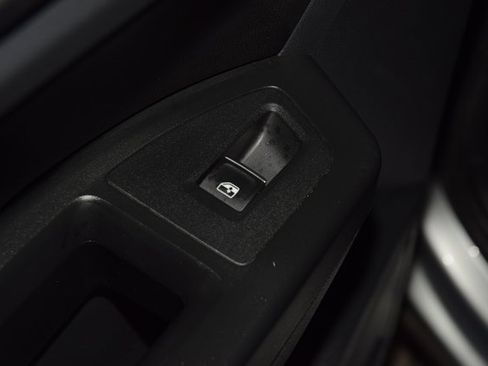 Used 2018 Volkswagen Atlas SE image 43