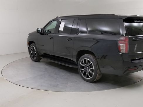 Used 2024 Chevrolet Suburban RST w/ Luxury Package AWD/4WD image 17