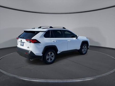 Certified 2024 Toyota RAV4 LE AWD/4WD image 8