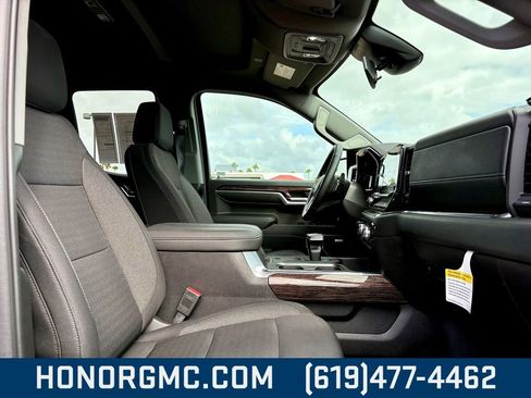 Used 2025 GMC Sierra 1500 Elevation w/ Preferred Package image 22