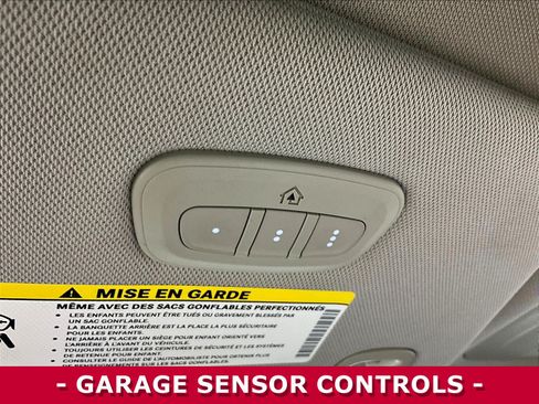 Used 2022 Chrysler Pacifica Touring-L w/ Uconnect Theater Family Group FWD image 38