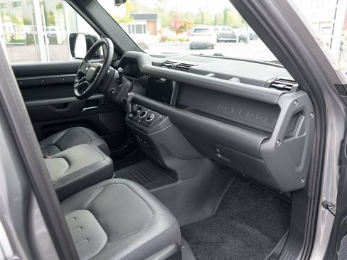 Used 2022 Land Rover Defender 110 X AWD/4WD image 28
