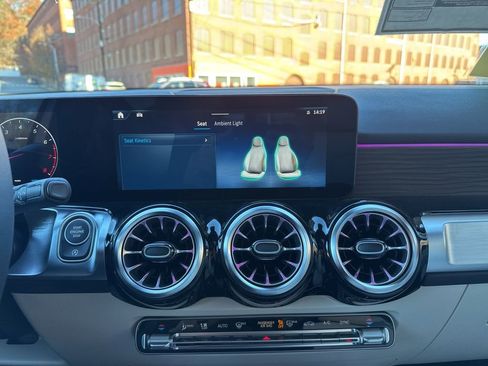 New 2026 Mercedes-Benz GLB 250 4MATIC image 32