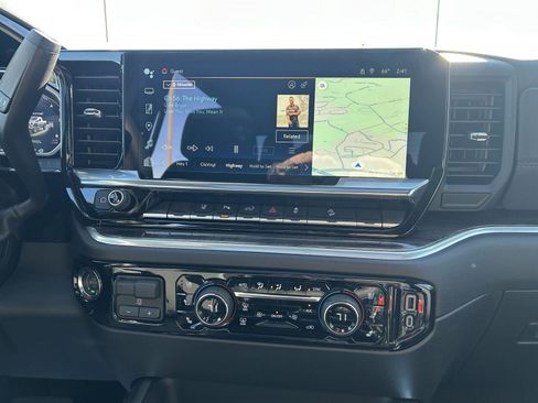 New 2026 Chevrolet Silverado 2500 LTZ w/ LTZ Premium Package image 11