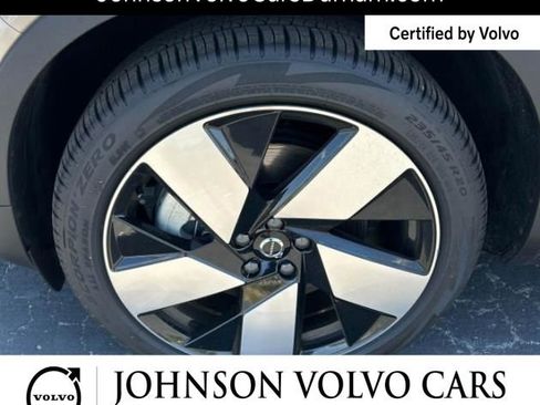 Used 2025 Volvo EX40 Ultra AWD/4WD image 7