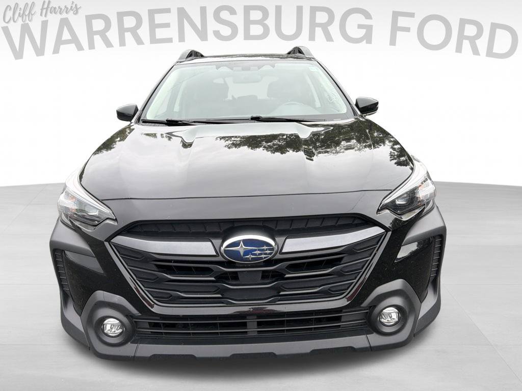 Used 2023 Subaru Outback Premium AWD/4WD image 2