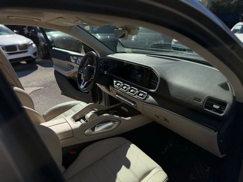 Used 2020 Mercedes-Benz GLS 450 4MATIC image 35