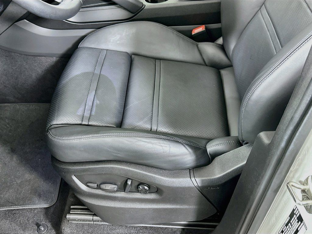 Used 2023 Porsche Cayenne AWD/4WD image 20