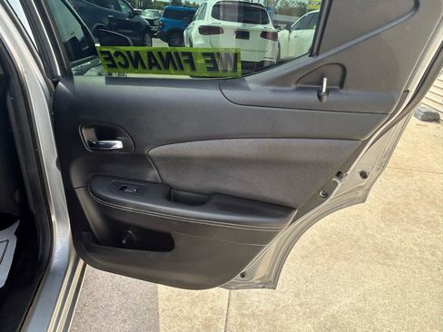Used 2013 Dodge Avenger SE FWD image 14