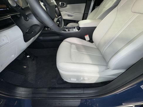 New 2026 Kia Sorento S image 15