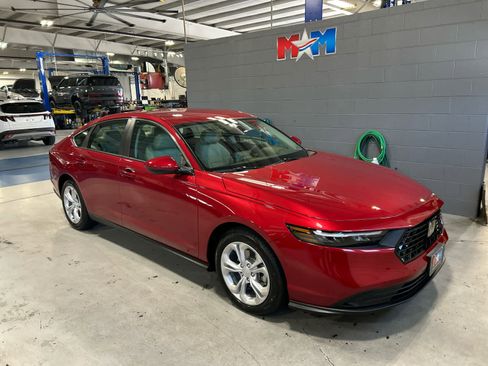 New 2025 Honda Accord LX image 2