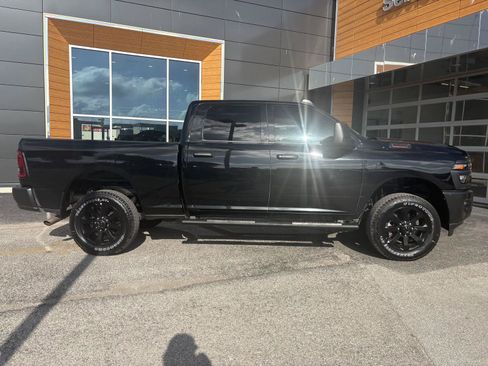 Used 2025 RAM 2500 Tradesman w/ Commercial Features Package AWD/4WD image 2