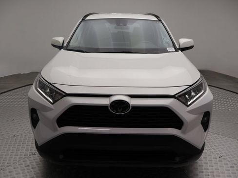 Certified 2021 Toyota RAV4 XLE FWD image 5