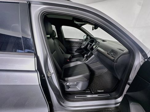 Used 2023 Volkswagen Tiguan SE R-Line FWD image 33