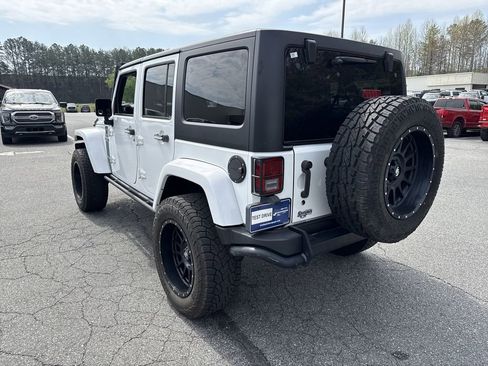 Used 2018 Jeep Wrangler Unlimited Sport image 5