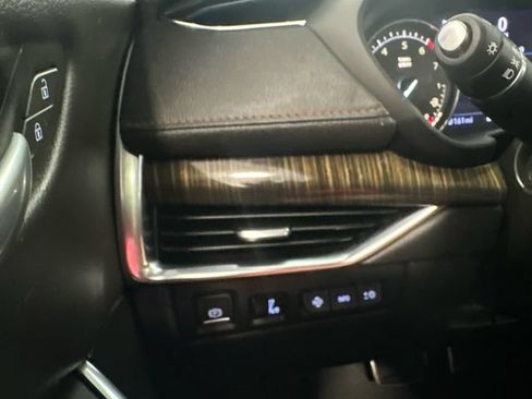 Used 2022 Cadillac XT4 Sport w/ Sun And Sound Package AWD/4WD image 14