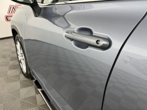 Used 2020 Toyota Highlander Limited image 24