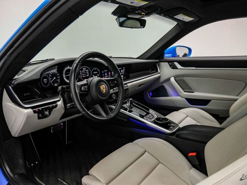 Used 2022 Porsche 911 Turbo S AWD/4WD image 37