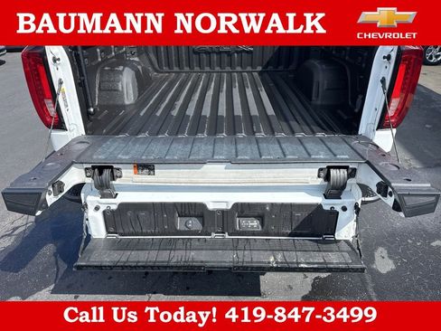 Used 2024 GMC Sierra 1500 AT4X image 40