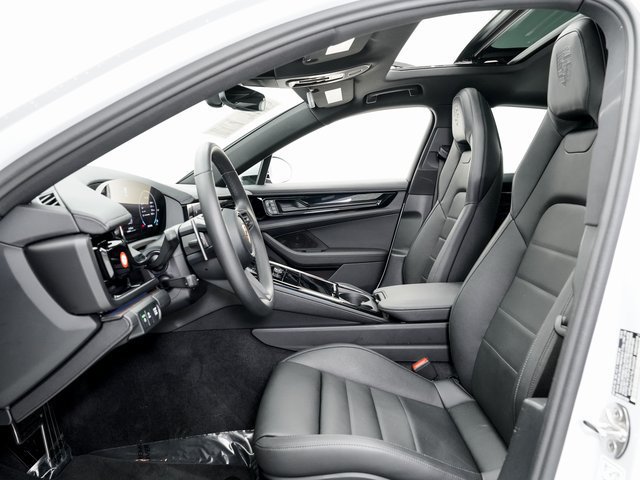 Certified 2025 Porsche Panamera 4 AWD/4WD image 9
