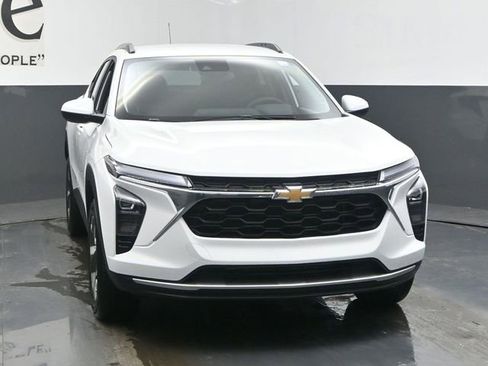 New 2026 Chevrolet Trax LT w/ Driver Confidence Package image 29