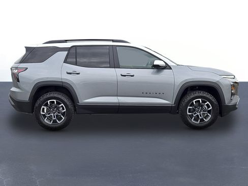 New 2026 Chevrolet Equinox ACTIV w/ Convenience Package III FWD image 4