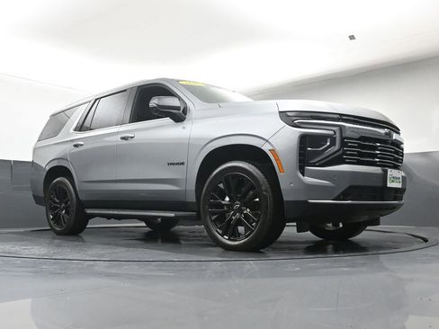 Used 2025 Chevrolet Tahoe Premier AWD/4WD image 29