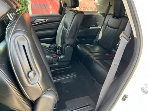 Used 2015 INFINITI QX60 FWD w/ Deluxe Touring Package image 10