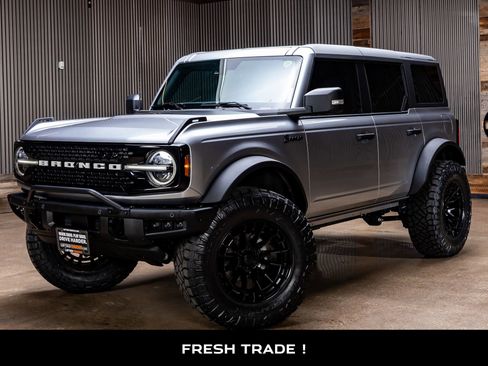 Used 2024 Ford Bronco Wildtrak image 5