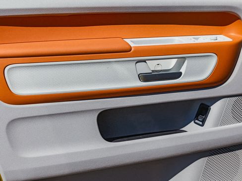 New 2025 Volkswagen ID. Buzz 1st Edition image 23