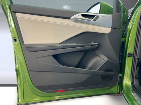 New 2026 Volkswagen Taos SE image 21