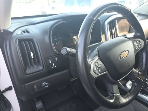 Used 2019 Chevrolet Colorado LT RWD image 9