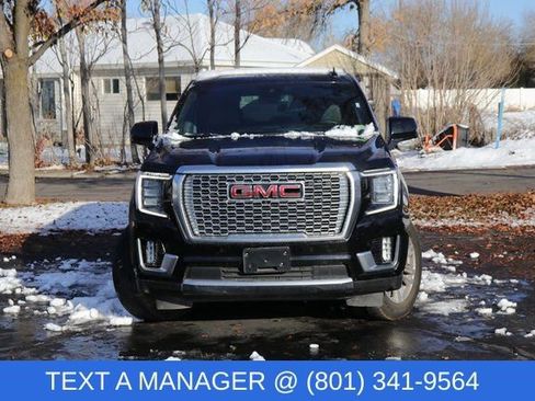 Used 2024 GMC Yukon XL Denali image 2