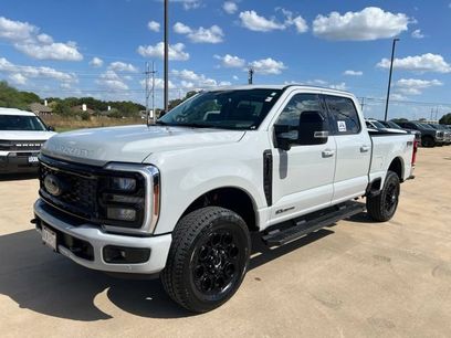 New 2026 Ford F250 Lariat w/ Black Appearance Package