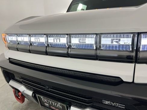 Used 2025 GMC Hummer EV 3X w/ Extreme Off-Road Package image 32