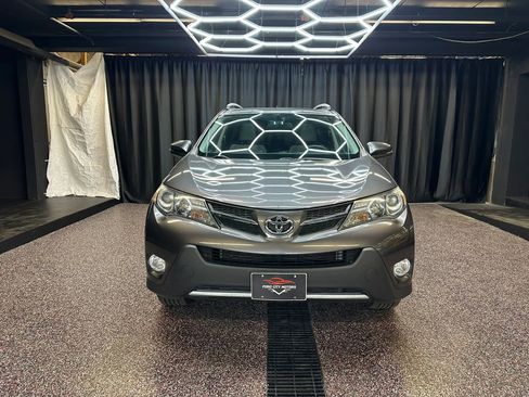 Used 2015 Toyota RAV4 XLE image 2