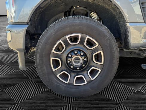 Certified 2024 Ford F350 Platinum image 9