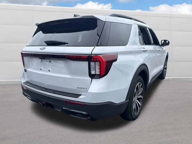 Used 2026 Ford Explorer ST-Line AWD/4WD image 9