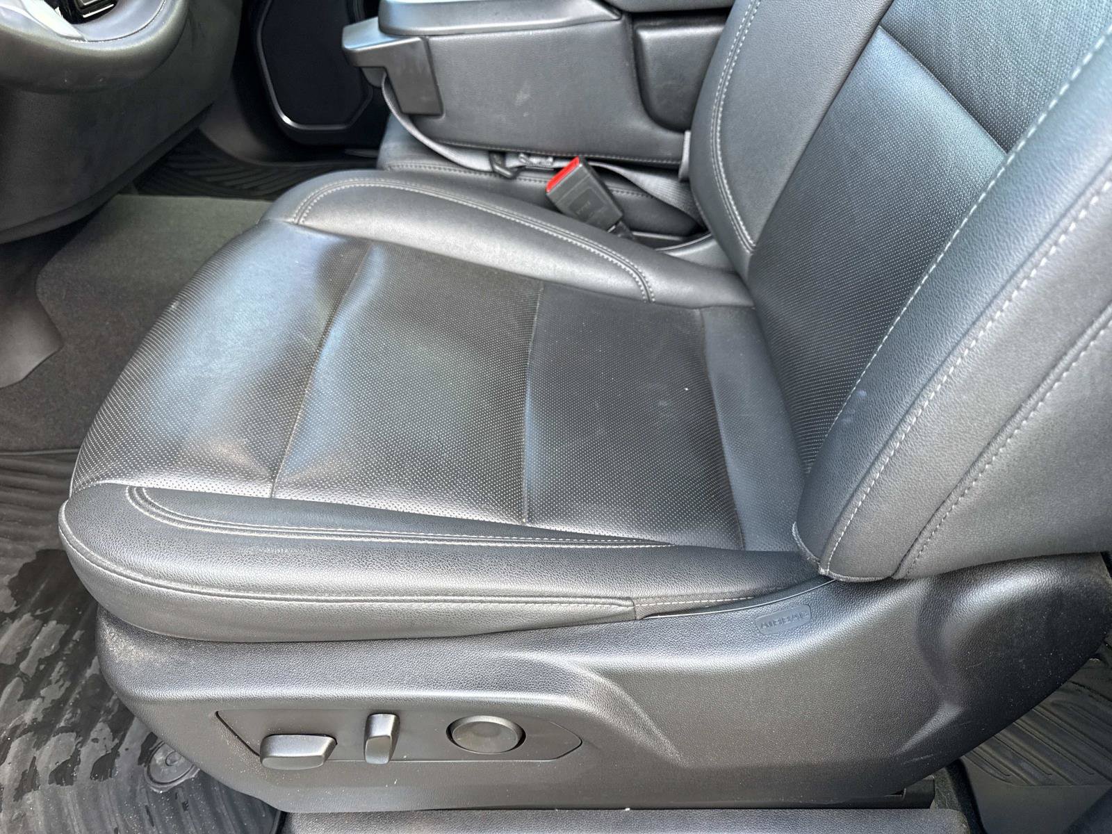 Used 2024 Chevrolet Silverado 2500 LTZ AWD/4WD image 19