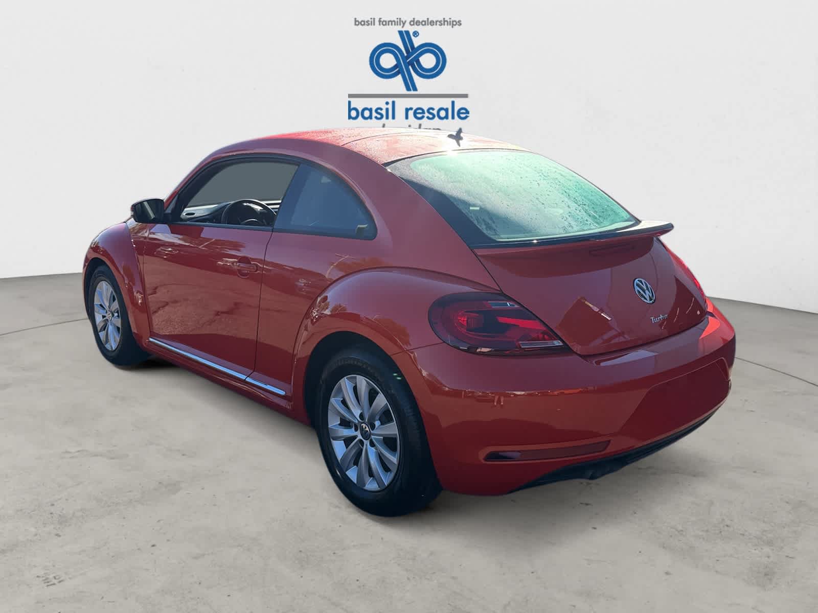 Used 2019 Volkswagen Beetle 2.0T S FWD image 5