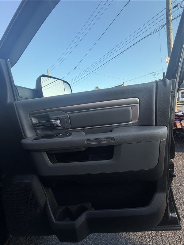 Used 2015 RAM 3500 Big Horn AWD/4WD image 18