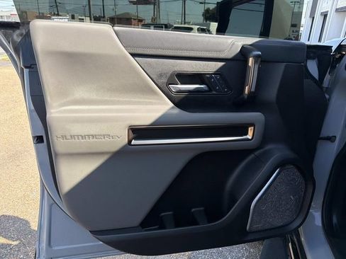 Used 2024 GMC Hummer EV 2X AWD/4WD image 24