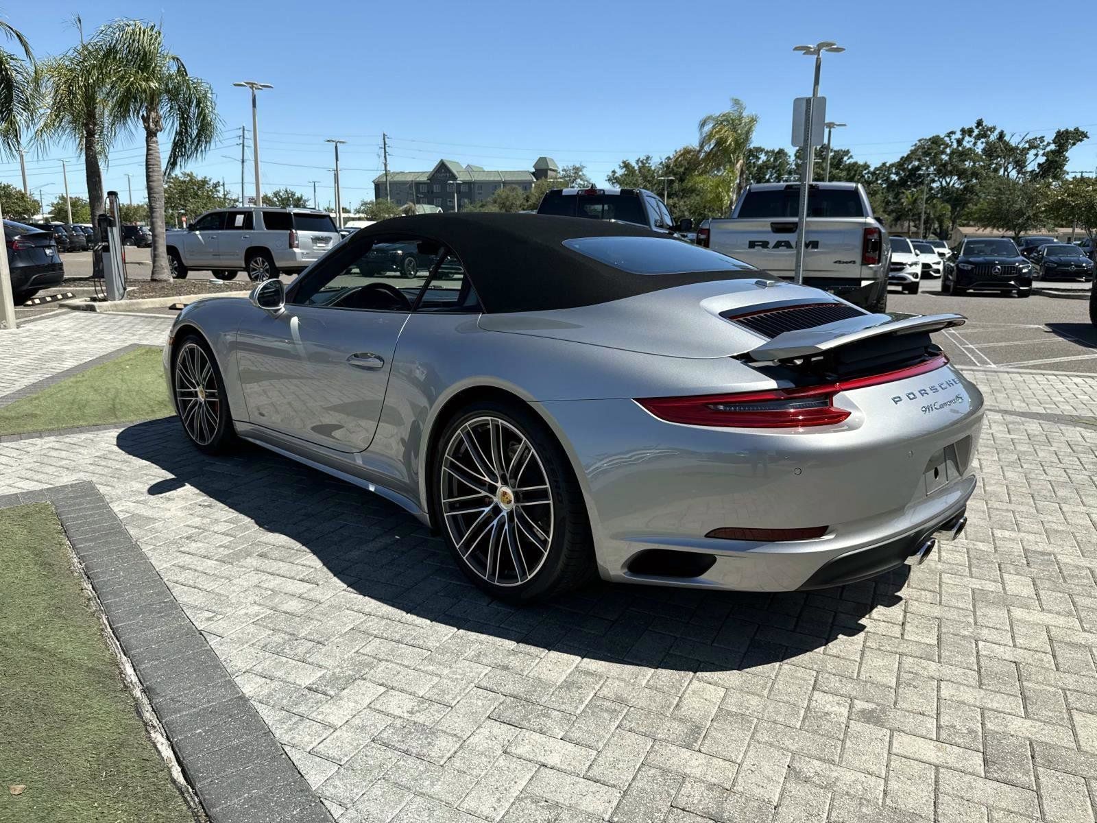 Used 2017 Porsche 911 Carrera 4S AWD/4WD image 11