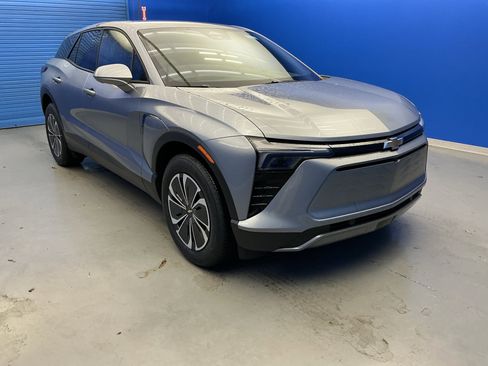 New 2025 Chevrolet Blazer EV LT AWD/4WD image 2